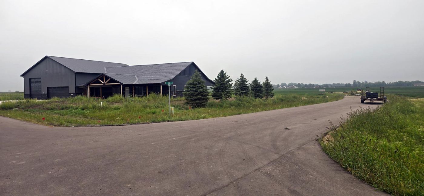 Custom Homes and shouses built by Hahn Custom Homes in South Dakota.